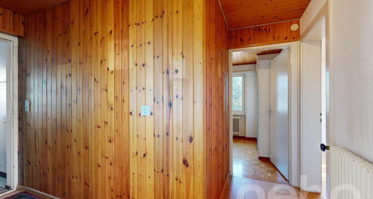 Immeuble vue sud ? Fort potentiel à Mollens image 9