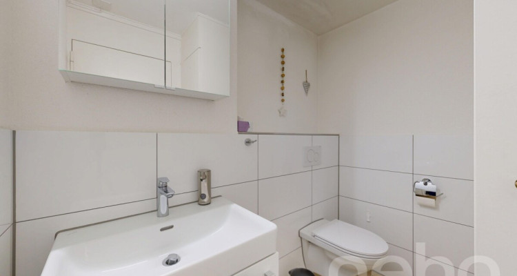 Attraktives 5.5-Zimmer Reihenhaus mit pflegeleichtem Garten image 5