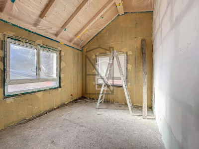 Luxurious 4-Bedroom Apartment in Mex-Suisse image 8