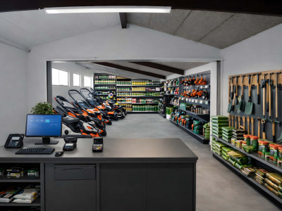 Grand dépôt 120 m² – parfait pour commerce et atelier combinés image 2