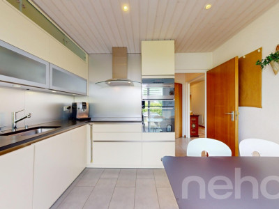 Maison familiale rénovée avec studio indépendant image 1