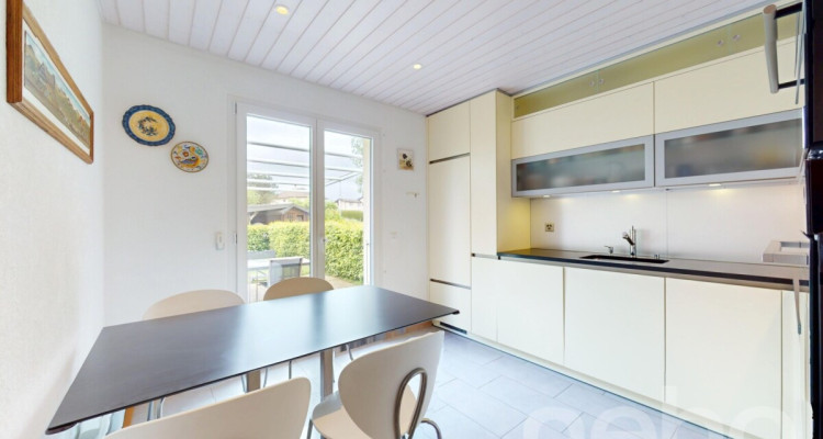 Maison familiale rénovée avec studio indépendant image 3