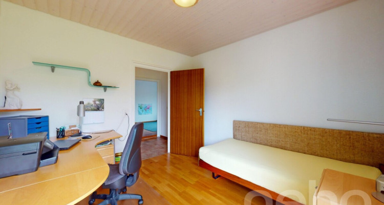 Maison familiale rénovée avec studio indépendant image 8