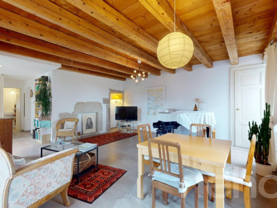 Maison villageoise rénovée avec jardin et fort potentiel image 3