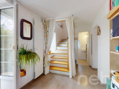 Maison villageoise rénovée avec jardin et fort potentiel image 8