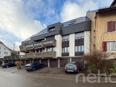 Grosszügige Attikawohnung mit Blick auf die Alpen image 1