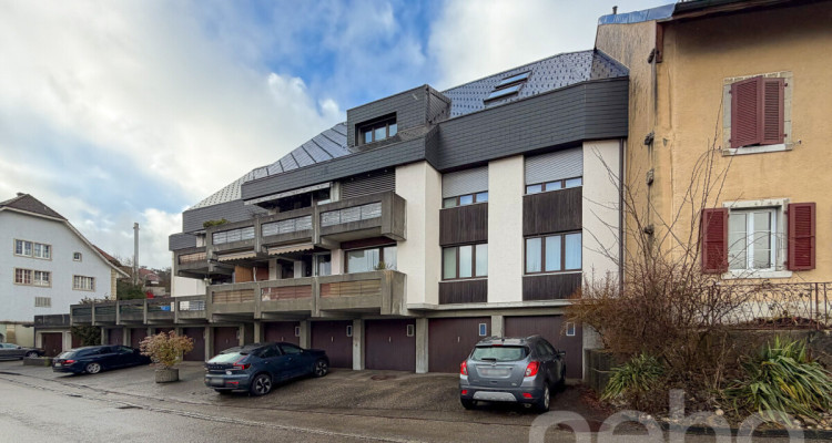 Grosszügige Attikawohnung mit Blick auf die Alpen image 1