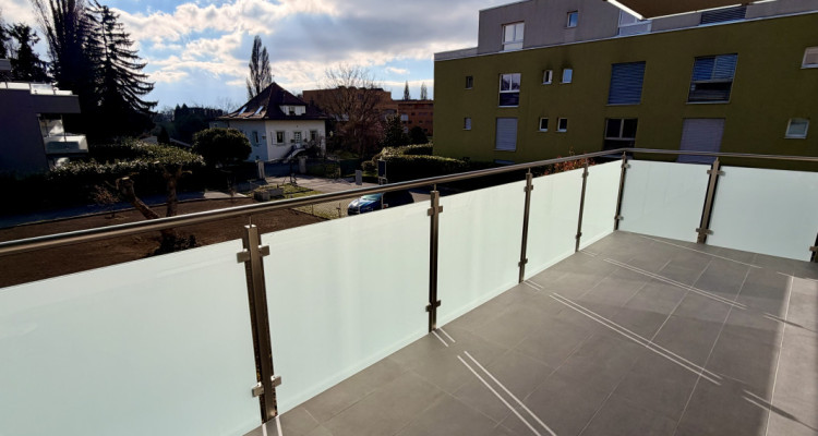 En pignon, spacieux, lumineux et pratique  image 8