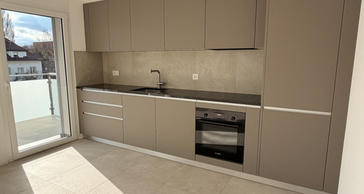 En pignon, spacieux, lumineux et pratique  image 5