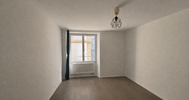 Appartement lumineux au centre-ville de Neuchâtel image 9