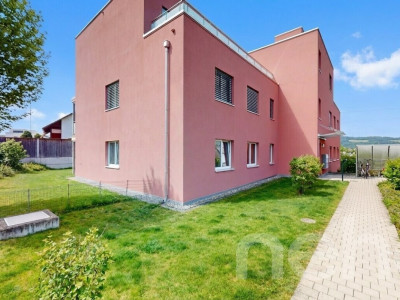 Moderne 3.5-Zimmer-Gartenwohnung mit 184 m² Garten und Sitzplatz image 12