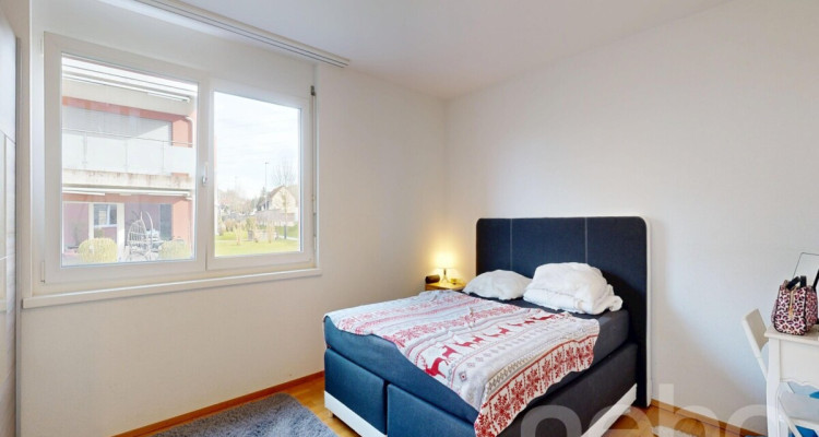 Moderne 3.5-Zimmer-Gartenwohnung mit 184 m² Garten und Sitzplatz image 7