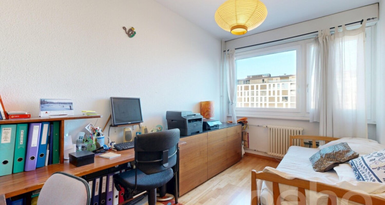 Bel appartement familial, 114 m², lumineux, hypercentre image 9