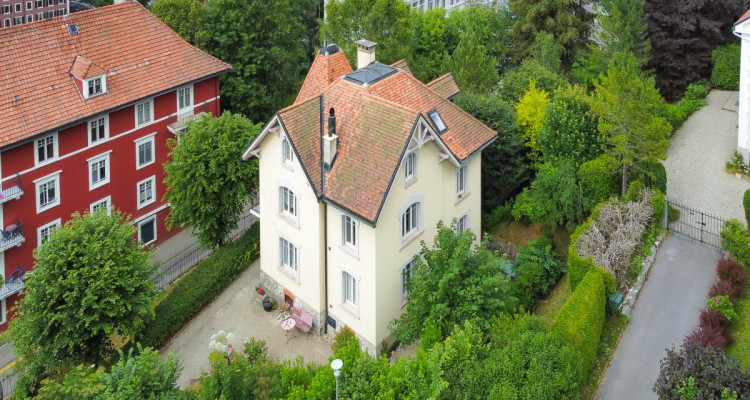 Beaucoup de cachet! Pour des investisseurs ou bien une grande famille image 2