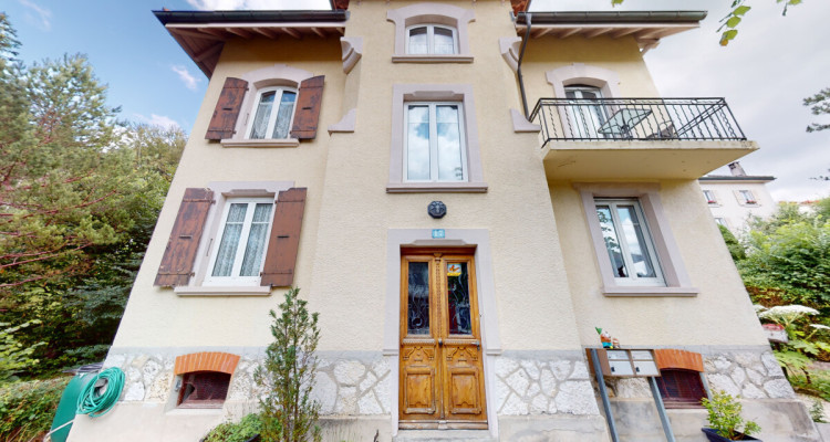 Beaucoup de cachet! Pour des investisseurs ou bien une grande famille image 4