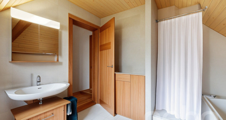 Beaucoup de cachet! Pour des investisseurs ou bien une grande famille image 12