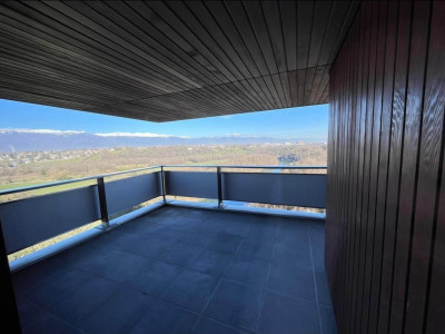 Appartement 5 pièces situé au Lignon image 1