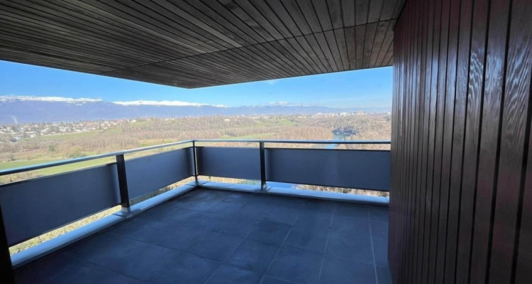 Appartement 5 pièces situé au Lignon image 1