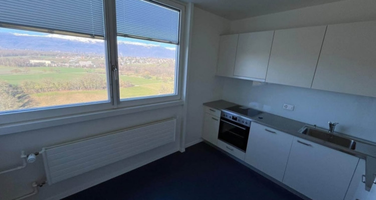 Appartement 5 pièces situé au Lignon image 2