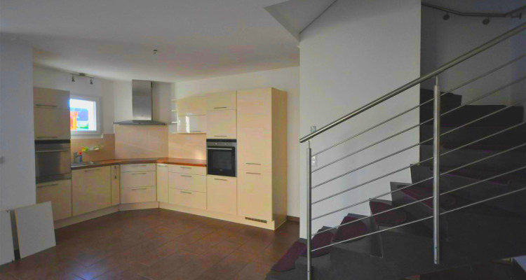 Appartement en triplex avec bureau, au cœur des vignobles et des pommiers  image 3