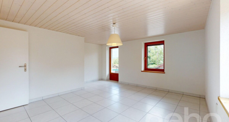 Rare à la vente : Maison familiale avec couvert à voitures ! image 9