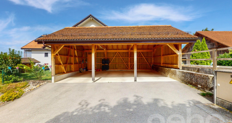 Rare à la vente : Maison familiale avec couvert à voitures ! image 11