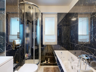 Charmante Doppelhaushälfte mit Garten und viel Raum für Familie image 11