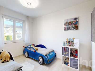 Charmante Doppelhaushälfte mit Garten und viel Raum für Familie image 12