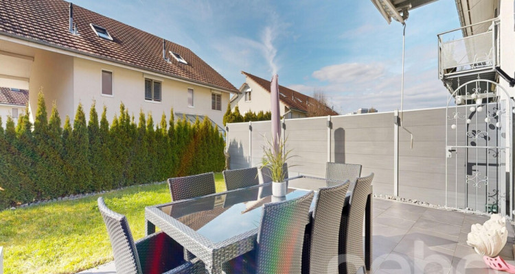 Charmante Doppelhaushälfte mit Garten und viel Raum für Familie image 5