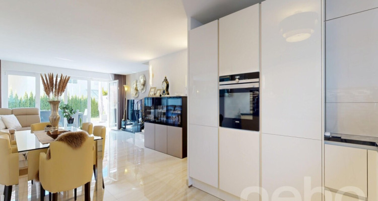 Charmante Doppelhaushälfte mit Garten und viel Raum für Familie image 8