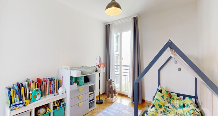 Coup de c?ur : 4,5 pièces avec balcon et vue lac ! image 8