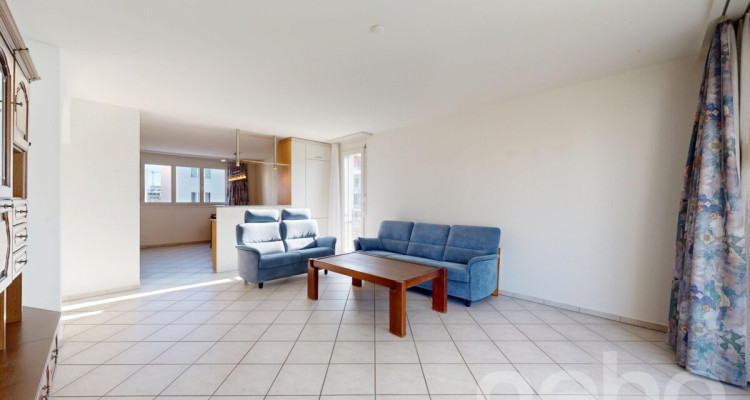 Helle 4.5-Zimmerwohnung mit Balkon in Rotkreuz image 5