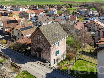 Grande demeure familiale de 2 appartements: 6,5 pièces + 3 pièces image 2