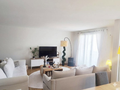 Appartement 4 pièces avec balcon – Perly image 3