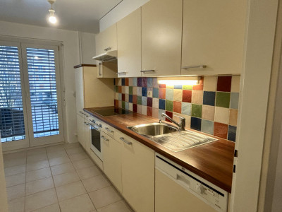 Spacieux avec terrasse image 1