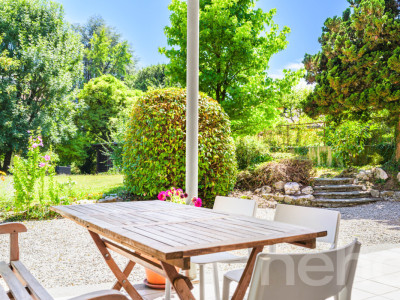 Prestige et rareté à Lausanne ? appartement de caractère avec jardin image 12