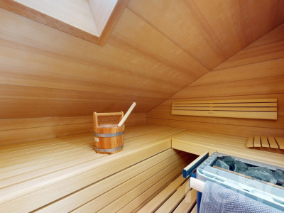 Exklusive 5.5-Attika mit Terrasse, Sauna und viel Platz image 11