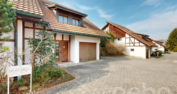 Villa familiale lumineuse avec jardin à Avry-sur-Matran image 5