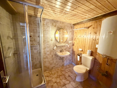 Charmant chalet mitoyen avec vue exceptionnelle à Ravoire, 5 minutes de Martigny image 8