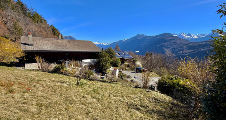 Charmant chalet mitoyen avec vue exceptionnelle à Ravoire, 5 minutes de Martigny image 10