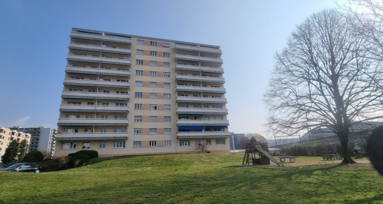 Appartement dangle traversant - 4 pièces - A rénover image 4