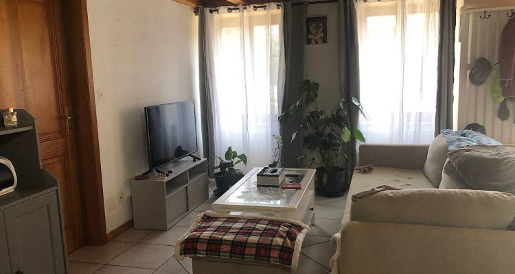 joli appartement 3 pièces à Ecotaux à 1300fr image 1