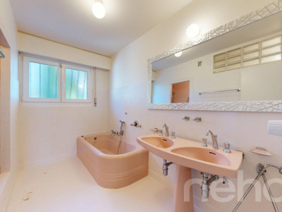 Charmante maison familiale avec studio indépendant, jardin et piscine image 12