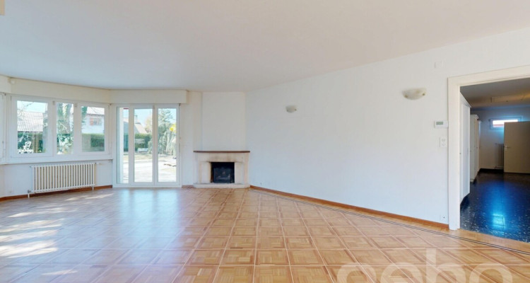 Charmante maison familiale avec studio indépendant, jardin et piscine image 4