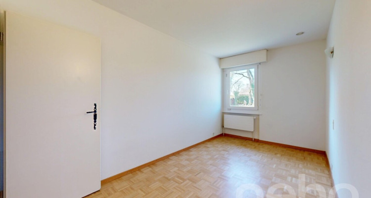 Charmante maison familiale avec studio indépendant, jardin et piscine image 8