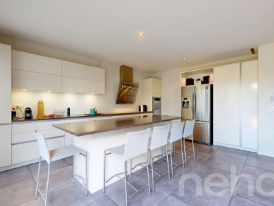 Villa contemporaine lumineuse proche du lac et des commodités image 2