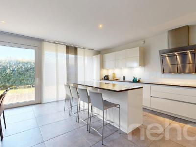 Villa contemporaine lumineuse proche du lac et des commodités image 3