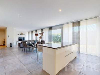 Villa contemporaine lumineuse proche du lac et des commodités image 4