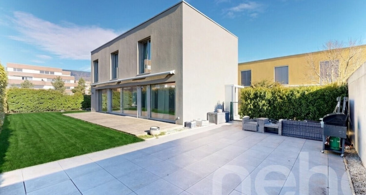 Villa contemporaine lumineuse proche du lac et des commodités image 12