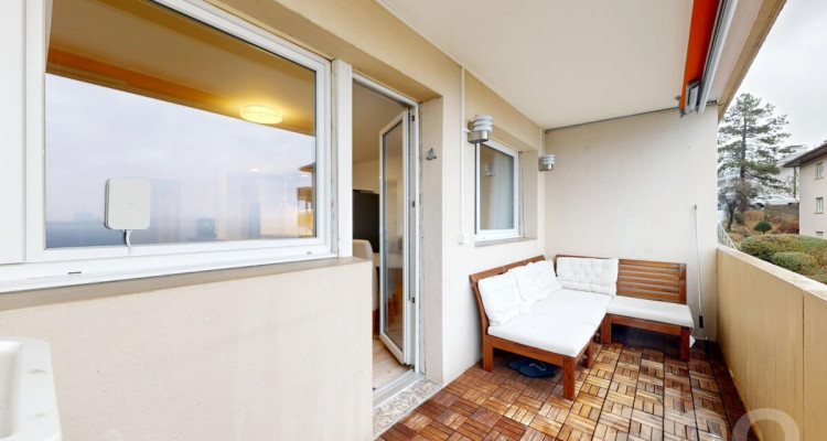 Apartement 3,5p rénové avec vue lac proche gare image 3